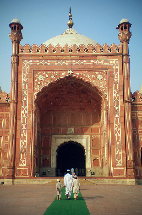 Path to Badshahi Masjid Photograph by Aliraza Khatris Photography
