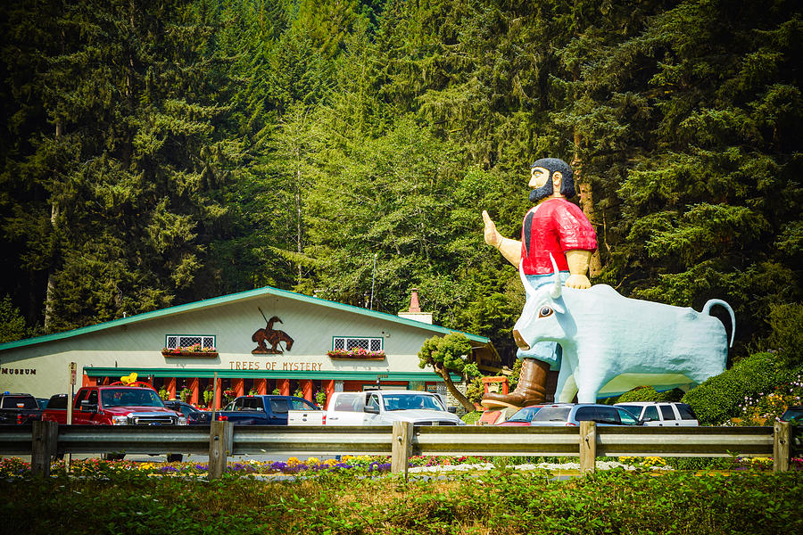 Paul Bunyan and Babe the Blue Ox Photograph by Bonny Puckett