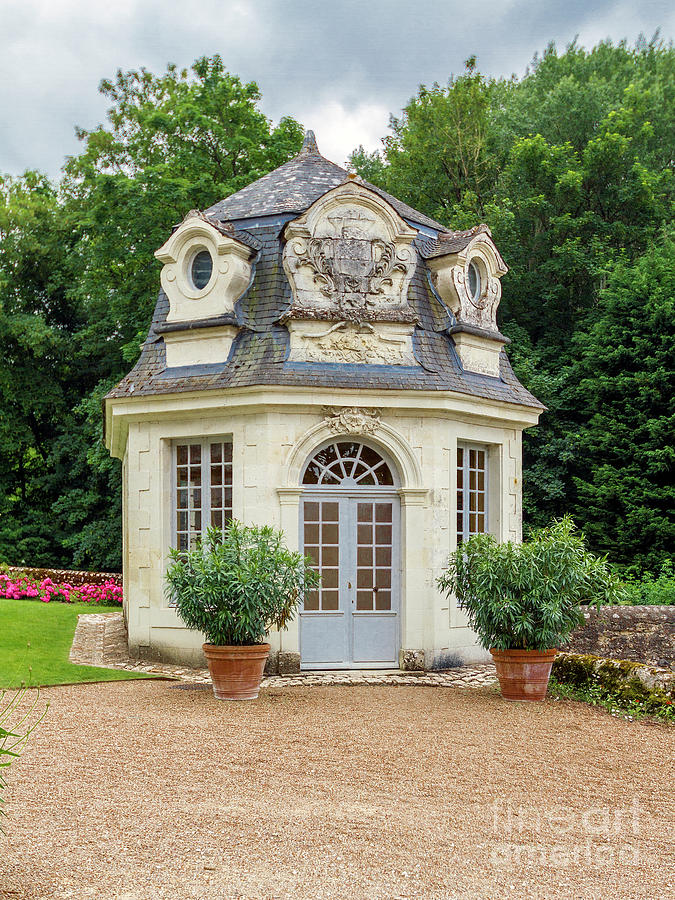 Pavilion de laudience, Chateau de Villandry, Bretagne, France Photograph by Elaine Teague