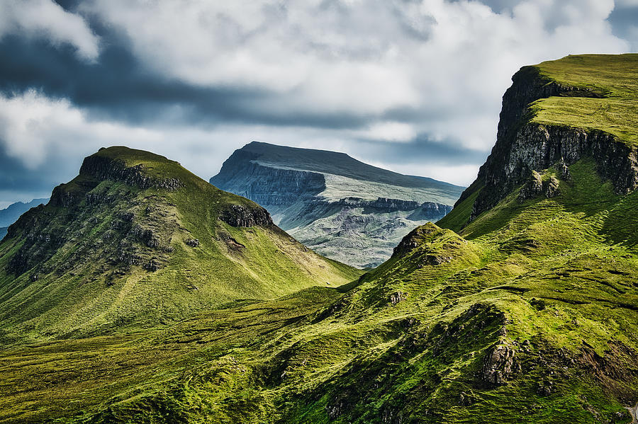 Peaks at Trotternish Quiraing - Scotland Photograph by Stuart Litoff