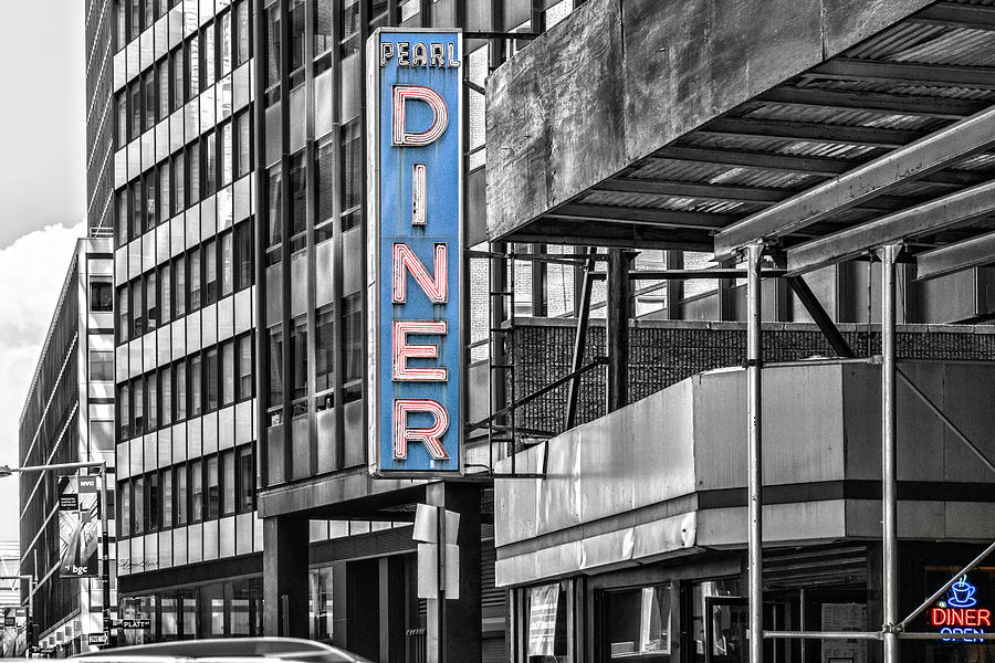 New York City Photograph - Pearl Diner NYC by Sharon Popek