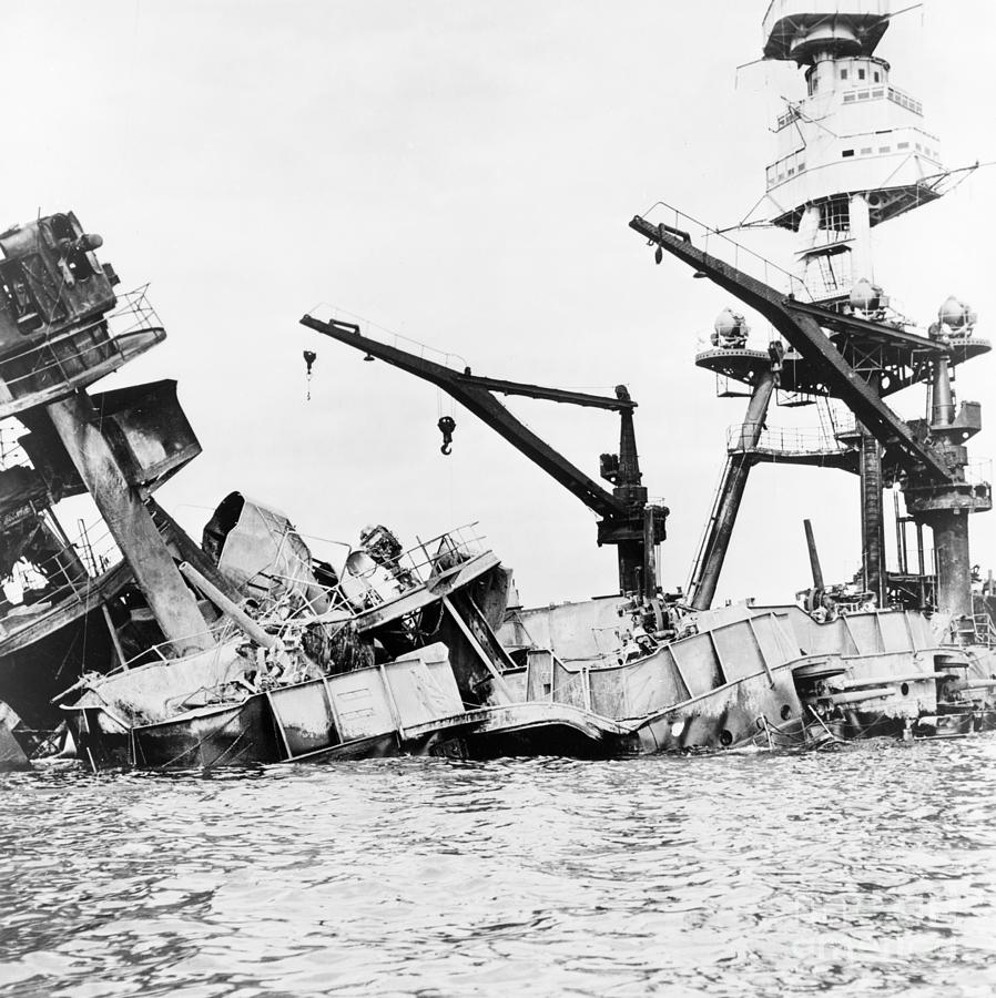 Pearl Harbor - Uss Arizona Wreckage, 1941 Photograph by Granger