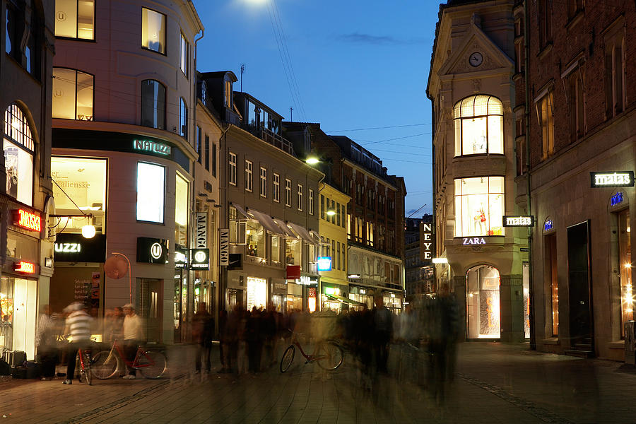 Pedestrianised shopping street Amagertorv in Stroget. Copenhagen, Denmark. Photograph by Scott R Barbour