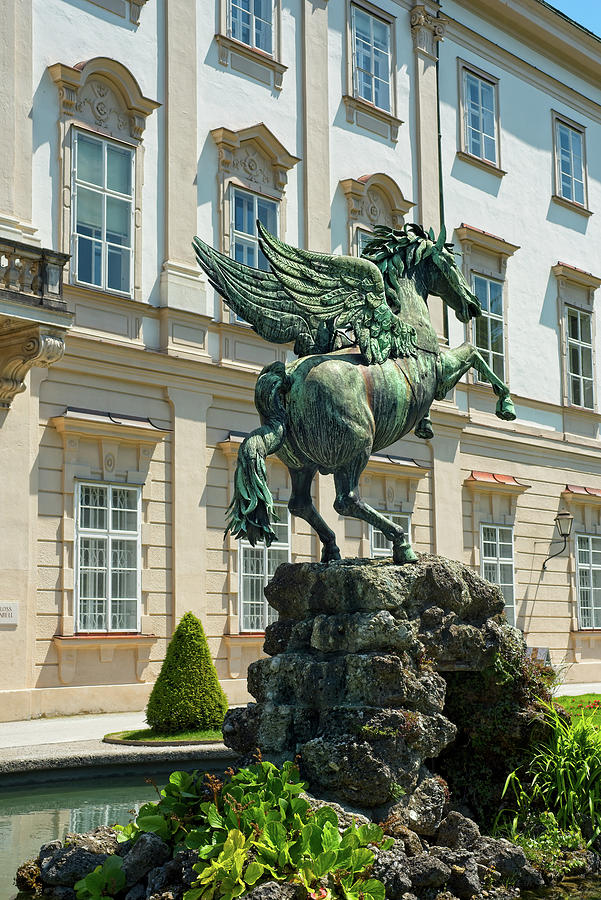 large pegasus statue