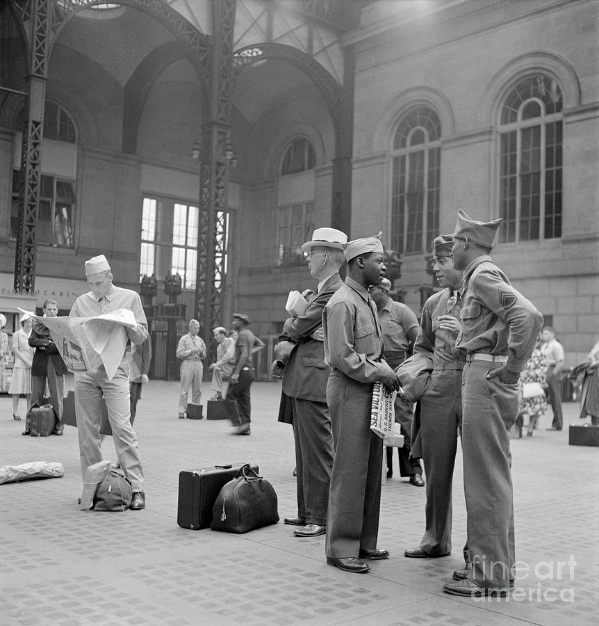 Penn Station, 1942 Photograph by Marjory Collins