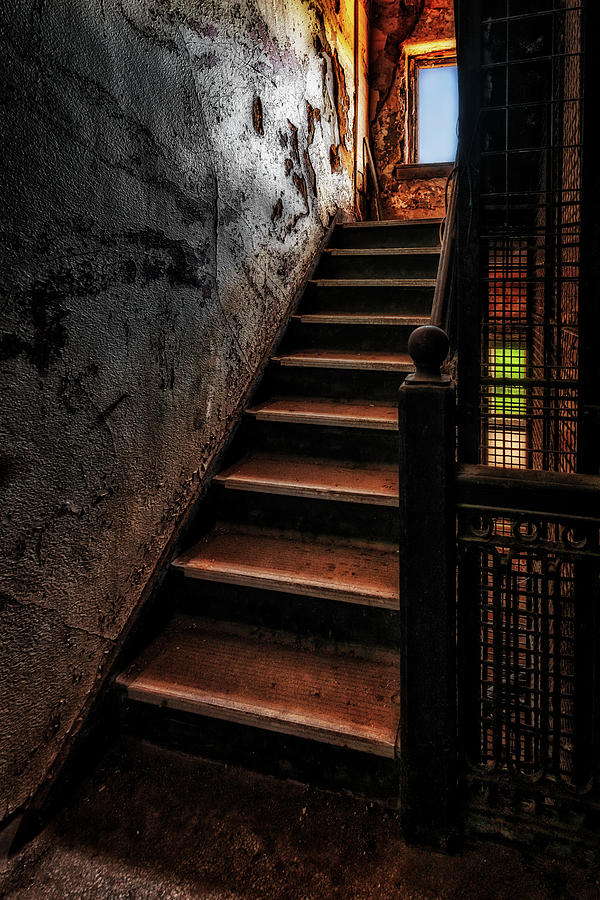 Pennhurst Photograph - Pennhurst Asylum Stairs by Susan Candelario