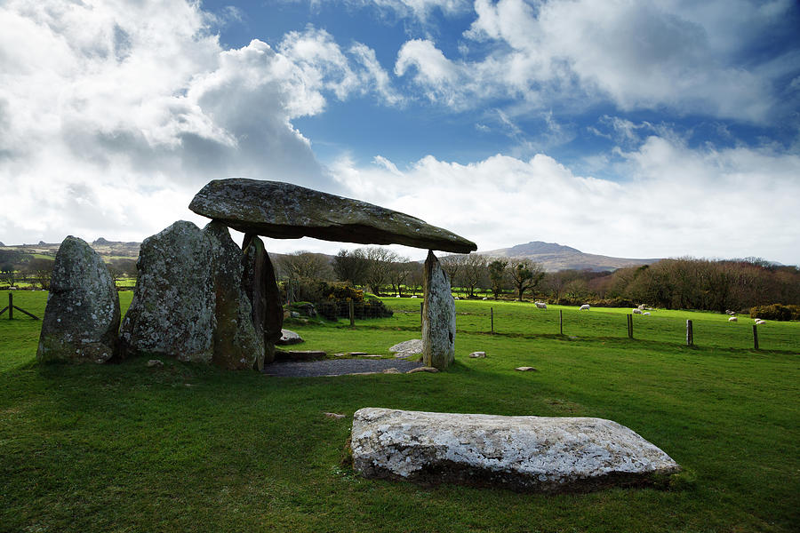 Pentre Ifan Neolithic Burial Chamber Photograph by Ian Middleton