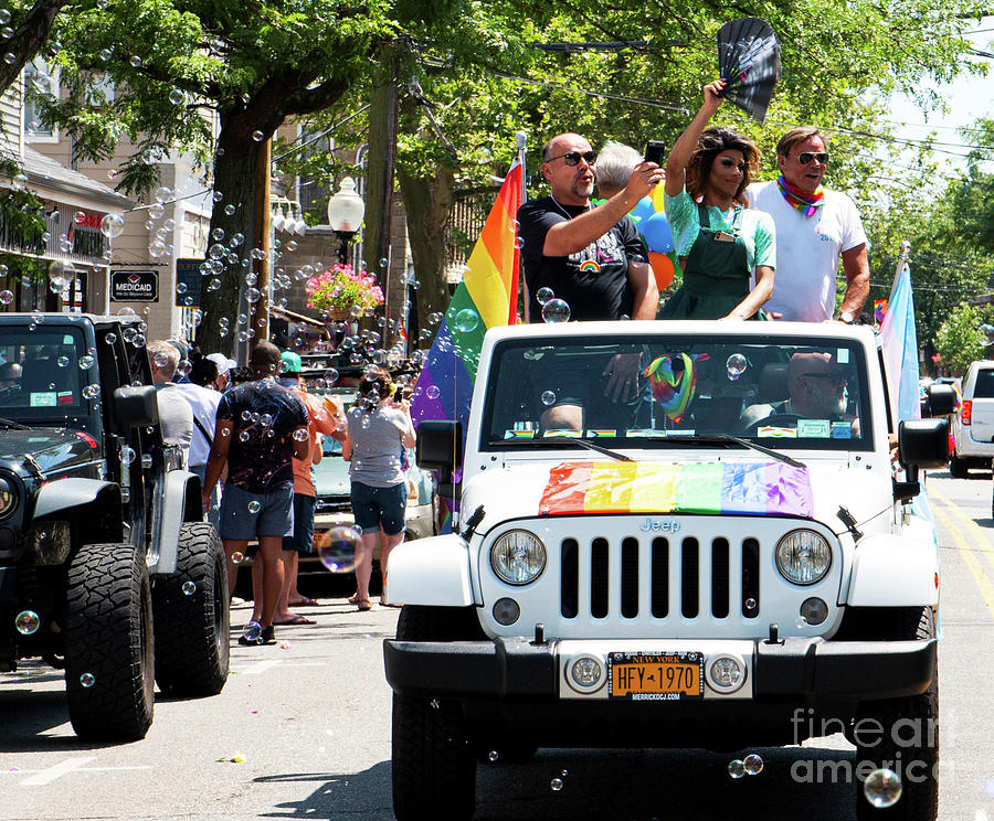 Rainbow Pride Jeep Hat – The Junkyard