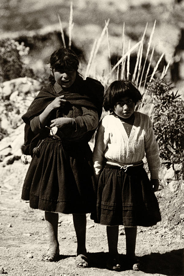Peruvian Girls Photograph by Amarildo Correa