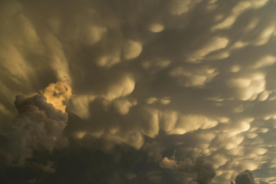 Phenomenal Cloudscape Sunlit Mammatus Clouds After Severe Storm