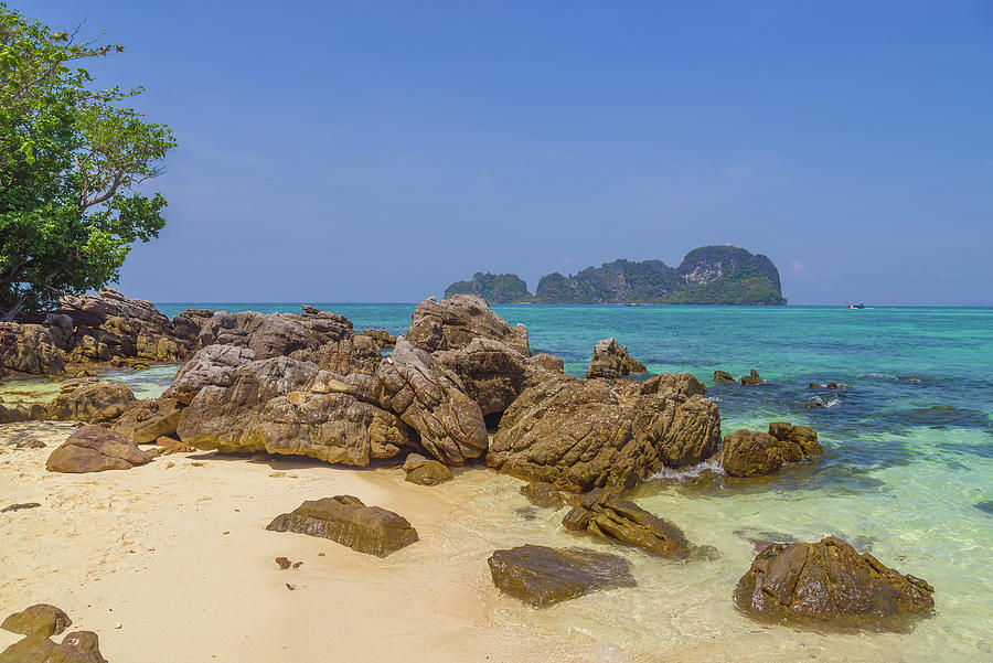 Phi Phi Islands Beach Thailand Photograph by Scott McGuire