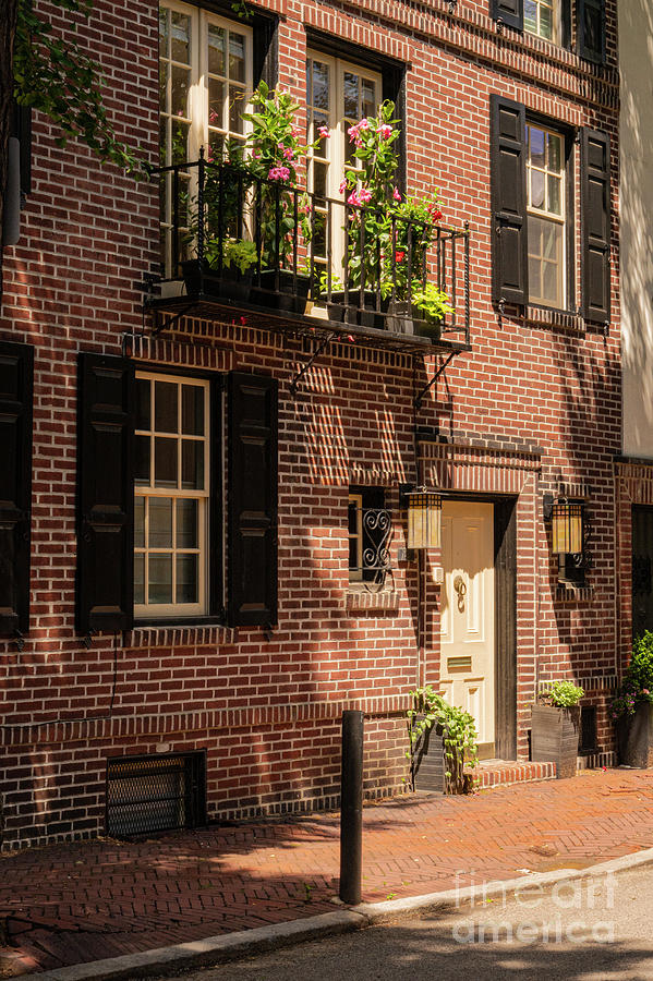 Philadelphia Alley Apartment at Sunset Photograph by Bob Phillips
