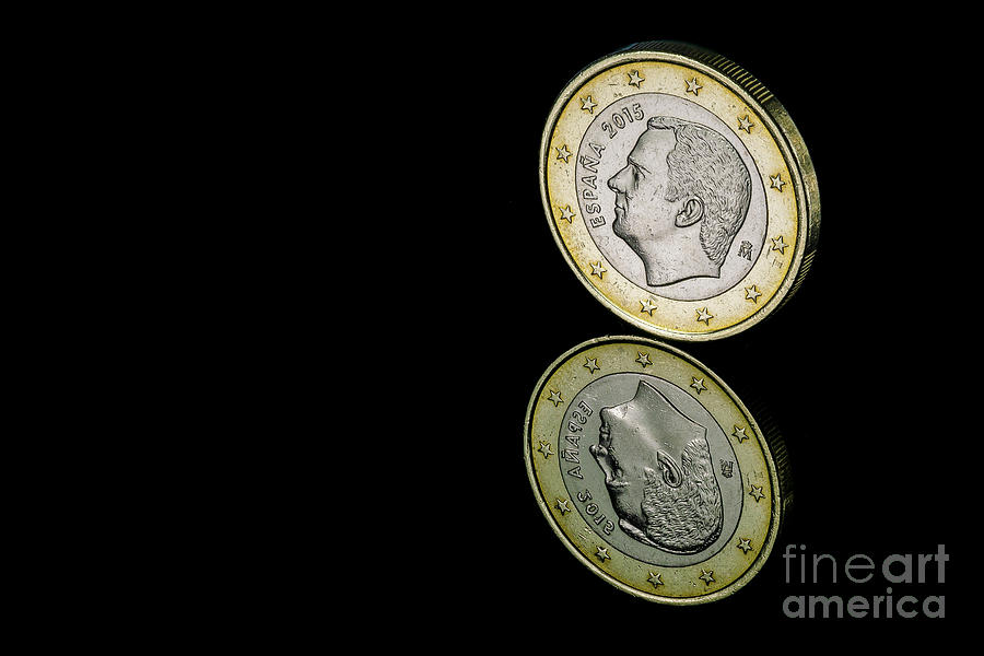 Philip Felipe VI King of Spain Euro Coin Black Background Reflected Copy Space Macro Photograph by Pablo Avanzini