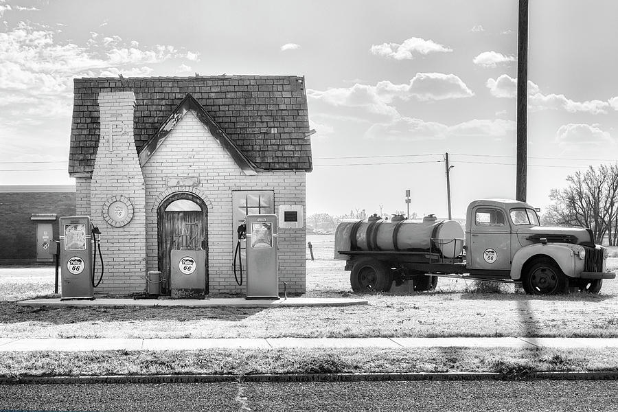 Phillips 66 - McLean Texas - Route 66 Photograph by Susan Rissi Tregoning