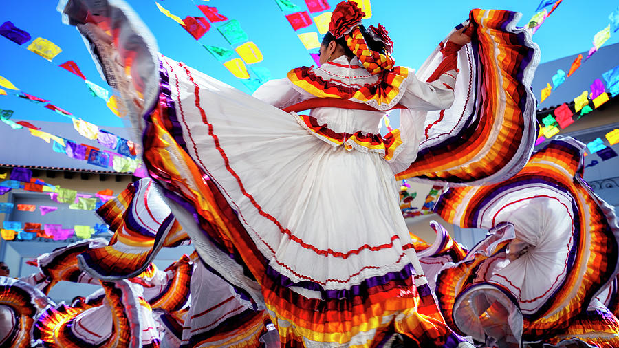 Photo Of Folklore Dancers Dancing In A Beautiful Traditional Dress Representing Mexican Culture 1520