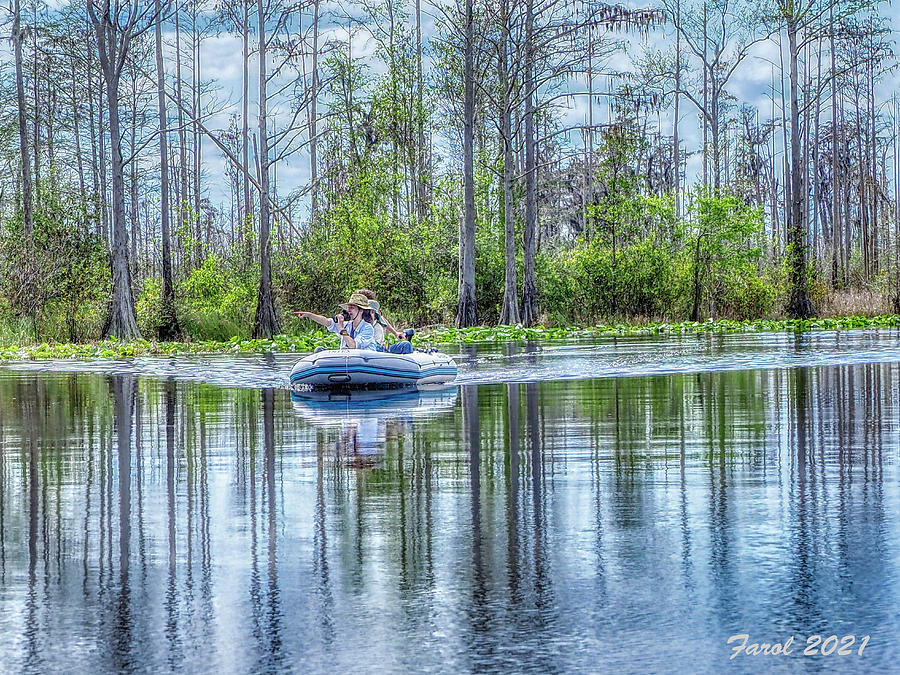 Photogs on the Okeefenokee Photograph by Farol Tomson