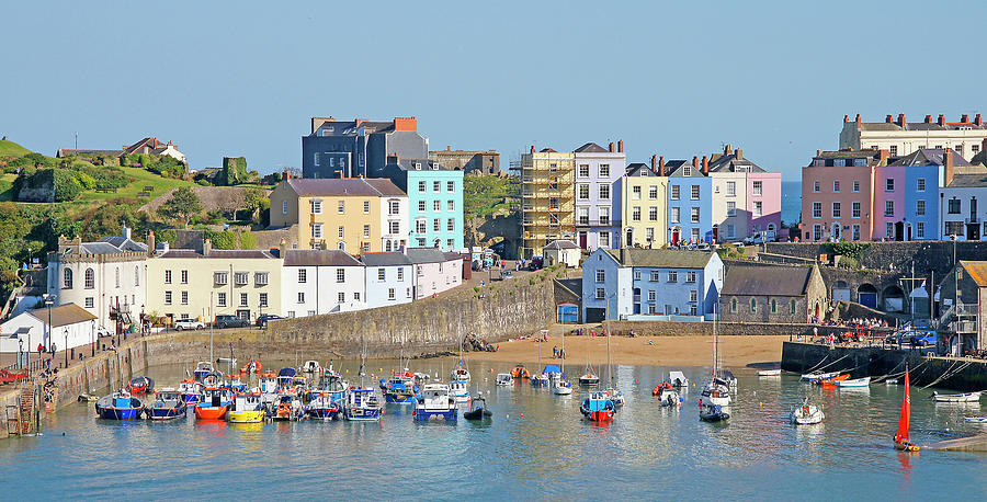 Photos United Kingdom Tenby Wales Bay Berth Coast Motorboat Houses ...