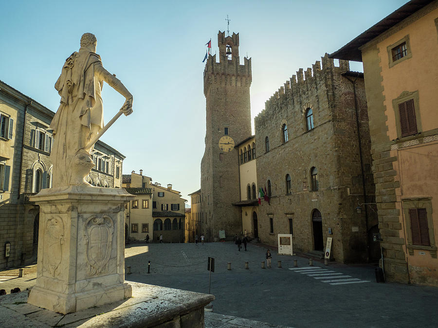 Piazza della Liberta Arezzo by Richard Boot