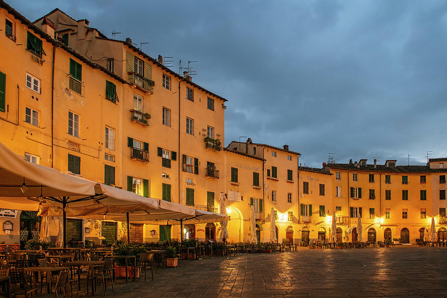 Piazza Dellanfiteatro Lucca Italy Early Morning Photograph