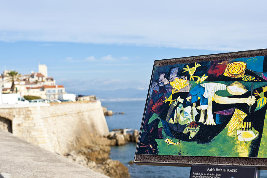 Picasso Painting at Antibes Photograph by Ekspansio