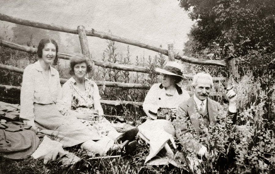 Picnic Photograph by Duncan1890