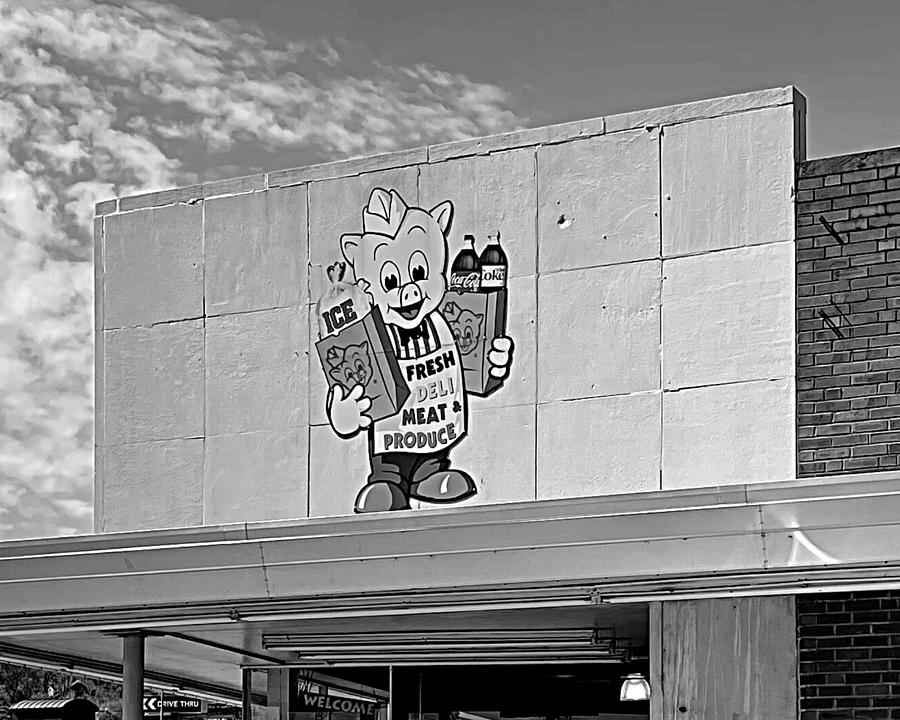 Piggly Wiggly Photograph by Lee Darnell