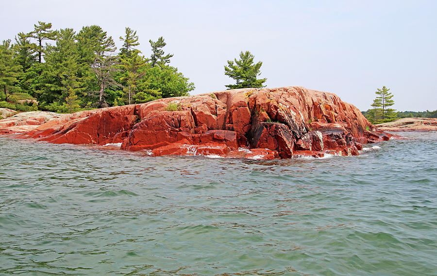 Pink Granite Of Georgian Bay II Photograph by Debbie Oppermann