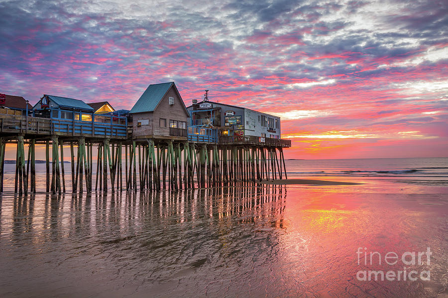 Pink Sunrise at Old Orchard Beach Photograph by Benjamin Williamson
