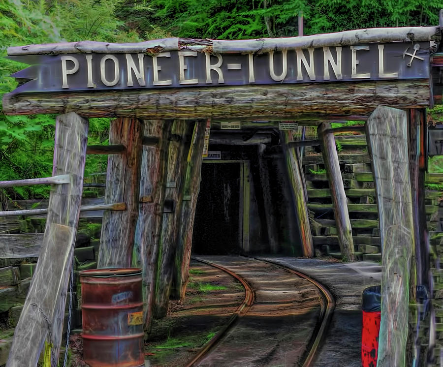 Pioneer Tunnel in Ashland Pennsylvania Photograph by Cordia Murphy