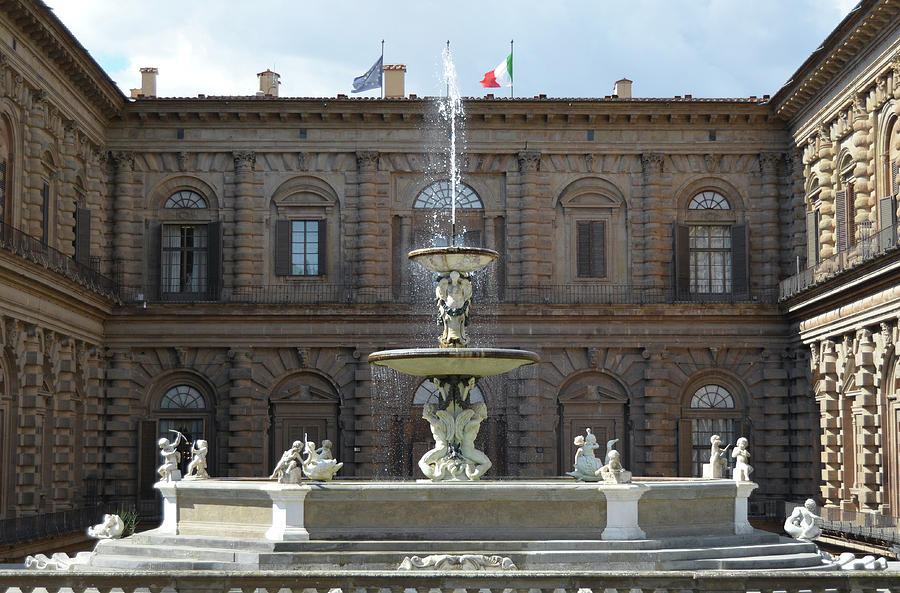 Pitti Palace Fountain Florence Italy Photograph by Shawn OBrien