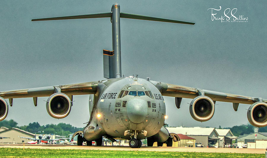Pittsburgh Air Reserve Globemaster III Photograph by Frank Sellin