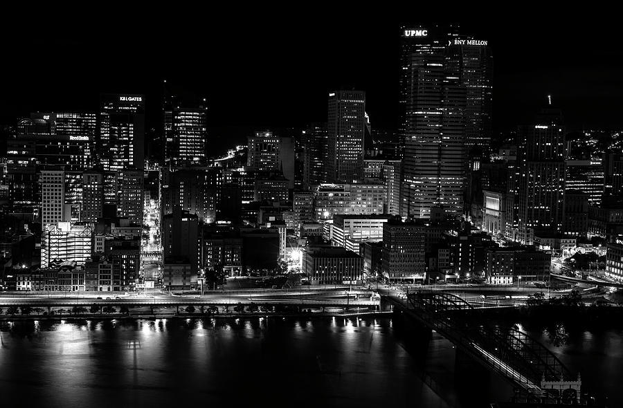 Pittsburgh Skyline Photograph - Pittsburgh At Night Black And White by Dan Sproul
