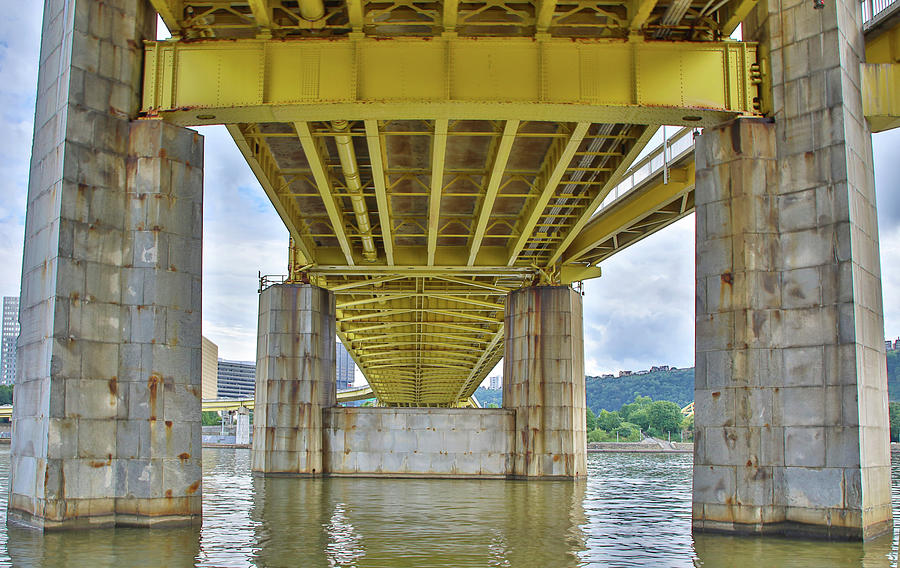 Pittsburgh Bridge Photograph by Steve Templeton