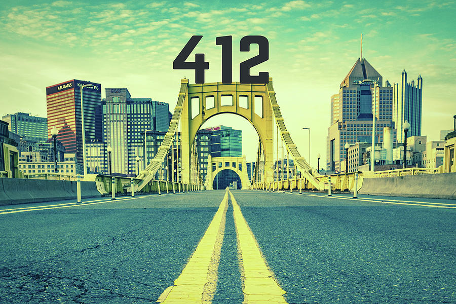 412 - Pittsburgh Skyline - Pittsburgh - T-Shirt