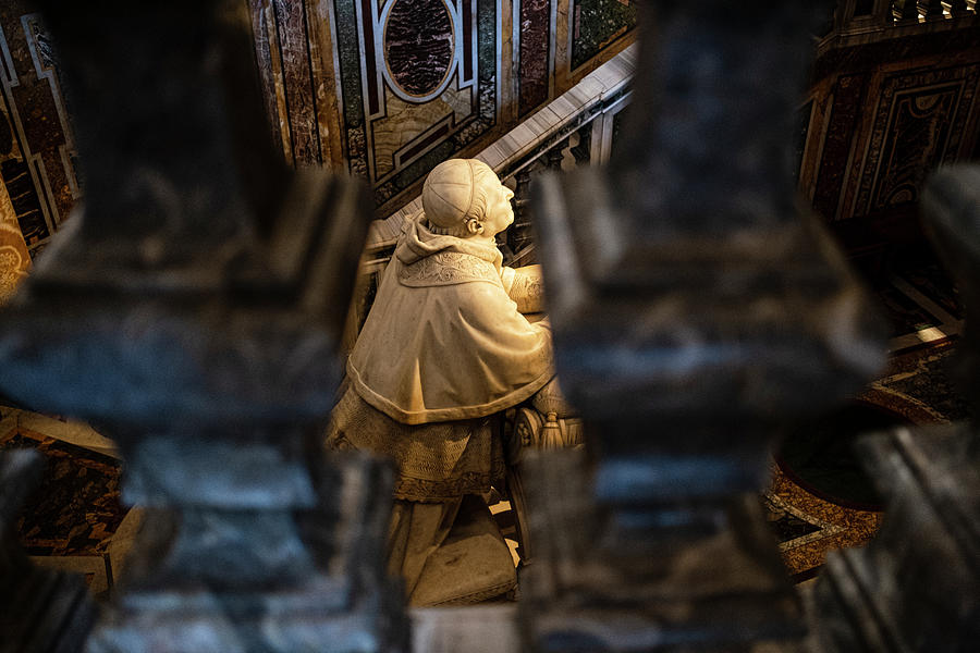 Pius Ix Sculpture At Basilica Di Santa Maria Maggiore Photograph