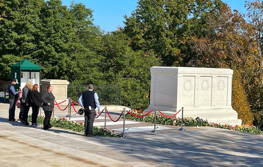 Placing Flowers on the Tomb of the Unknowns Photograph by Bill Rogers ...