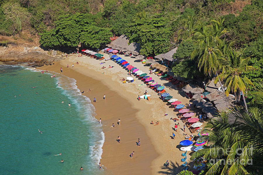 Playa Carrizalillo at Puerto Escondido, Oaxaca, Mexico Photograph by ...