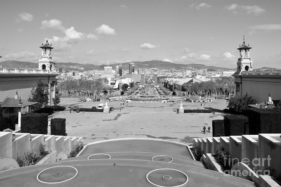 Plaza de Espana - Barcelona Photograph by Stefano Senise Plaza de Espana - Barcelona Photograph by Stefano Senise