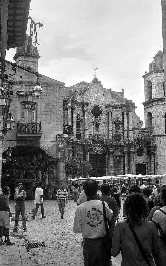 Architecture Photograph - Plaza de la catedral in Havana by RicardMN Photography