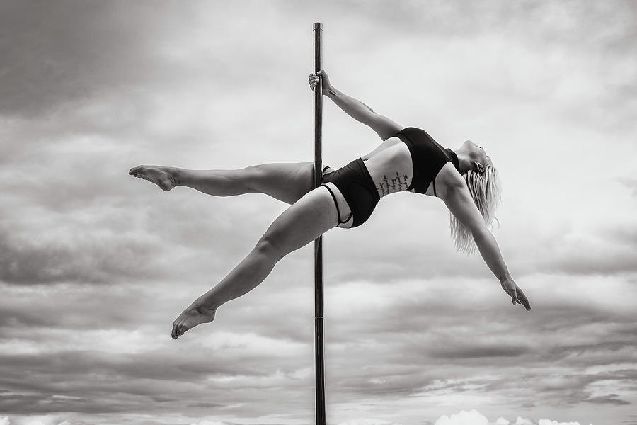 Pole Fitness Photograph