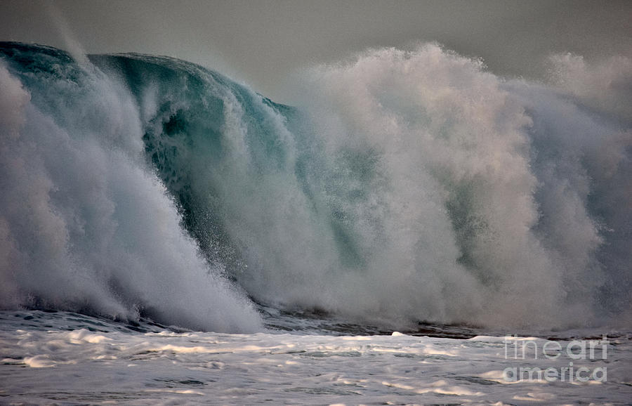 Polihale Majestic Wave Photograph by Debra Banks