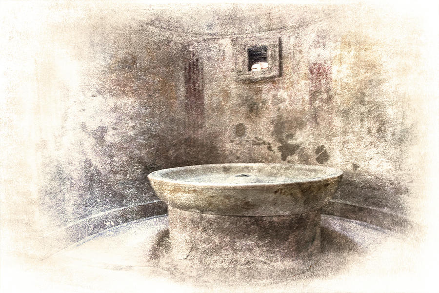 Pompeii-inside The Bath House Photograph