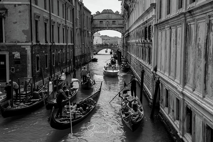 Pont des Soupirs, Venise Photograph by Sebastien DELACROSE