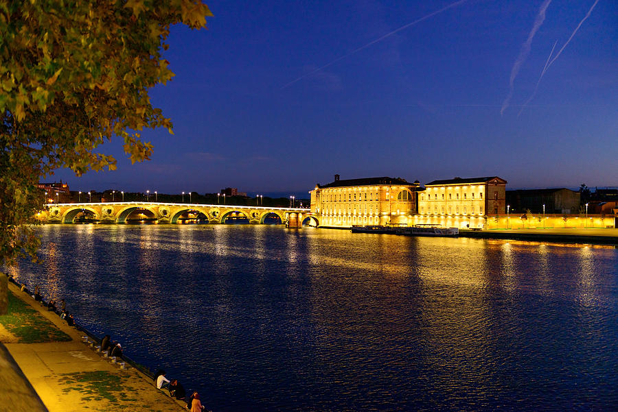 Pont Neuf and Hotel Dieu St Jacques, Tolouse Photograph by Syolacan