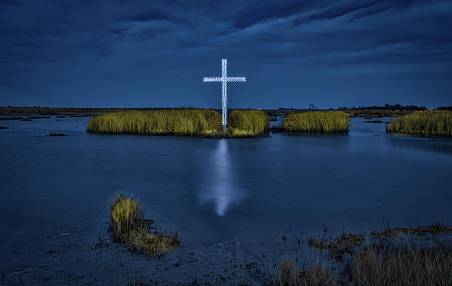 Poquoson Marsh Cross at Dusk Photograph by Jerry Gammon