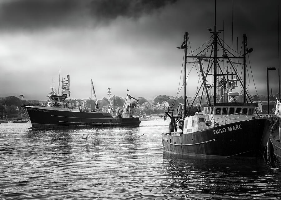 Portland Fishing Boats 524 Photograph by Bob Orsillo