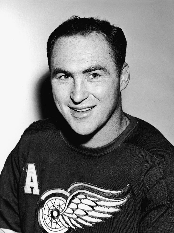 Portrait Of Red Kelly Photograph by B Bennett