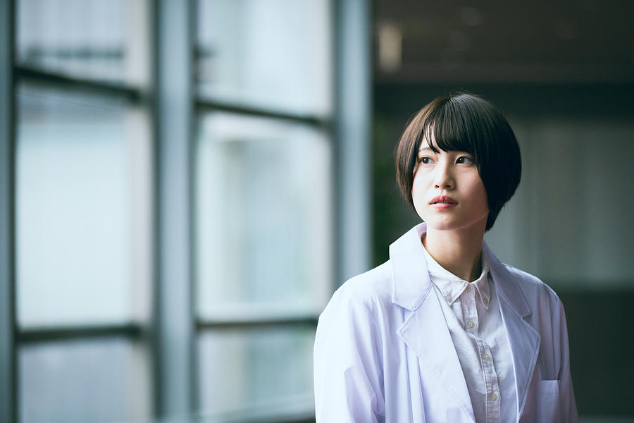 Portrait of young Japanese female researcher Photograph by Masafumi_Nakanishi Portrait of young Japanese female researcher Photograph by Masafumi_Nakanishi