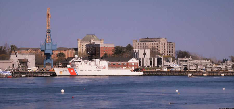 - Portsmouth NH - Navy Ship Photograph by THERESA Nye