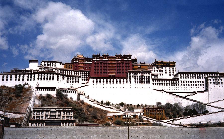 Potala Palace Photograph - Potala Palace, Lhasa, Tibet by Juliette Cunliffe